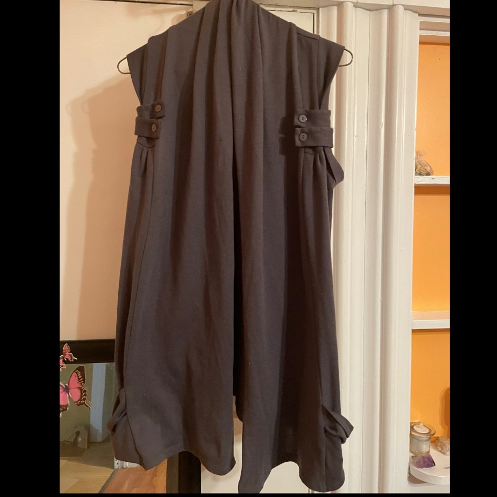 Grey Vest, Seduction Large